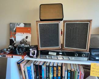 Vintage Panasonic stereo with speakers