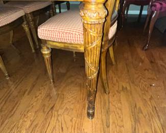 Leg & apron detail