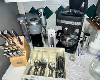 Knife block, Keurig, Bunno coffeemaker & Cuisinart mixer