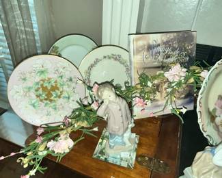 COLLECTION OF HANDMADE "NAU" FIGURES BY LLADRO OF SPAIN!