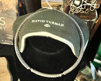 Stunning DAVID YURMAN SILVER CHOKER