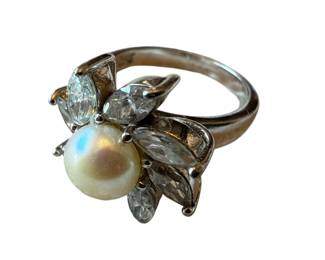 Size 5.5 825 Sterling Silver CZ Pearl
