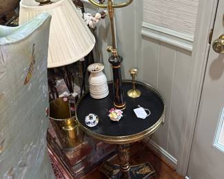 Stiffel chinoiserie style table lamp