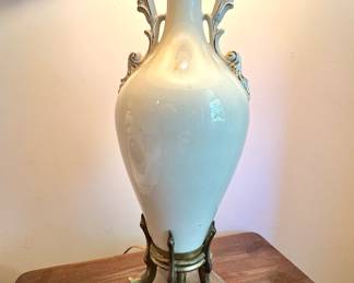 Antique Ceramic and Brass Table Lamp – Vintage Urn Base with Ornate Metalwork