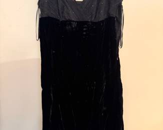 Bandolino Black Velvet Cocktail Dress Size 10 – Vintage 90s/2000s Evening Slip Dress