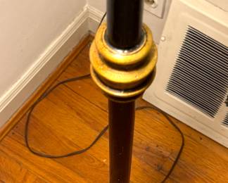 Retro Amber Stained Glass Floor Lamp – Vintage Tiffany Style Light with Gold Brass Base (1960s–1980s Home Décor)