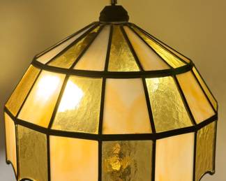 Tiffany-Style Stained Glass Floor Lamp – Amber & Cream Leaded Glass Shade with Ornate Brass Base (Mid-Century Lighting)
