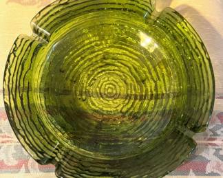 Mid Century Green Glass Ashtray – Retro Textured Rings Design, 1960s Modern Barware