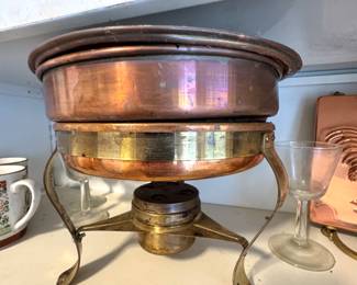 Copper & Brass Chafing Dish with Burner – Mid-Century Buffet Server / Table Warmer (1930s–1950s)