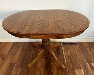 Vintage Solid Oak Round Pedestal Dining Table Classic Farmhouse Style