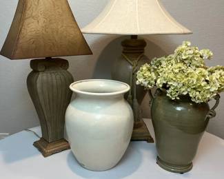 Elegant Home Decor Set Two Matching Table Lamps with Shades Two Ceramic Vases Classic Neutral T