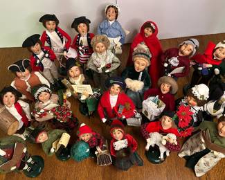 Byer’s Choice Carolers