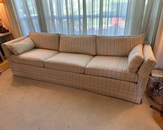 GORGEOUS 8’ couch