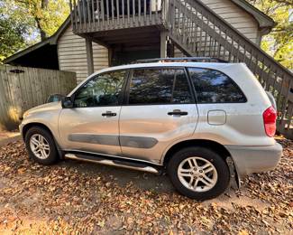2001 Toyota Rav 4, Title on hand.