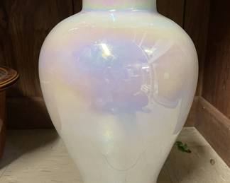 Vtg Pearlescent Opalescent Hand Blown Glass Vase