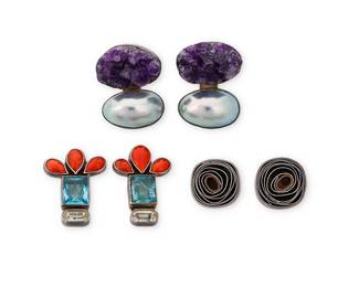 1075
A Group of Art Jewelry Earrings
Three pairs in sterling silver featuring a pair of Rebecca Collins chunky clip earrings with set amethyst crystal and nautilus shell, a pair of Federico Jiménez set coral and blue topaz gemstone clip earrings, and a pair of Baharal-Gnida modernist clip earrings, each signed for artist
6 pieces
Largest: 1.5 x 1 1/8 in.; smallest: 3/4 in.
75.6 grams gross
Estimate: $300 - $500