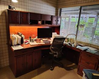 Wood Desk and desk chair