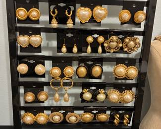 Carolee - Classic 1990's Pearl earrings - mix of clip and pierced styles