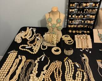 Carolee Timeless Pearls - glass pearls with classic details