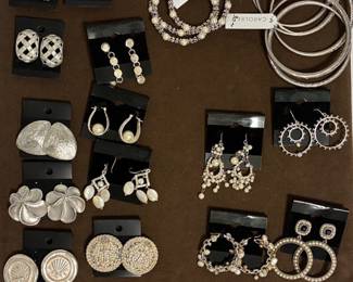 Carolee - Casual pearls - glass pearls and silver tone finish details.