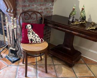 Empire game table, French sconces