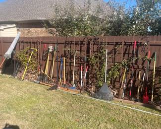 outdoor lawn and yard equipment 