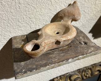 Roman clay lamp