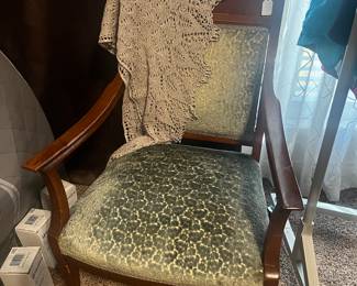 accent chair