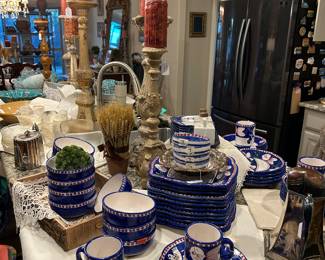 Italian Solimene everyday dinnerware, antique European linens and lace 