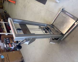 Lift dolly