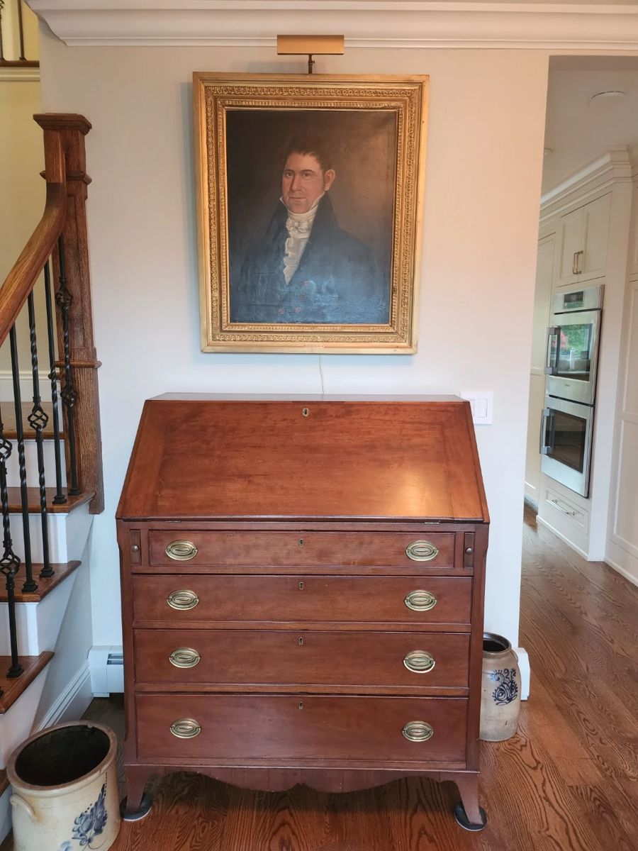 Hepplewhite American Desk