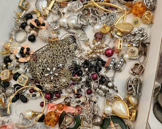 Lots of jewelry