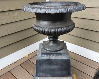 Iron planter