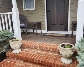 Cement urns