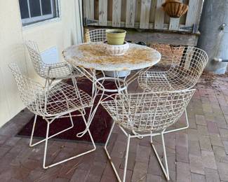 VINTAGE MID CENTURY WHITE WIRE CHAIRS BY HARRY BERTOIA FOR KNOLL 5 Total
