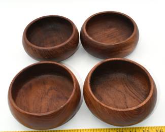 4 wooden bowls