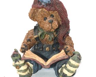 Boyds Bear figurine