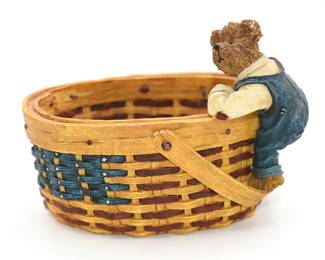 Boyds Bear figurine