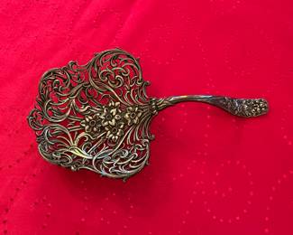 ANTIQUE STERLING SILVER BONBONNIERE SPOON