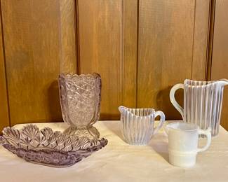 LAVENDAR ADAMS GLASS DAISY AND BUTTON CELERY VASE, NORTHWOOD OPALESCENT GLASS PITCHERS