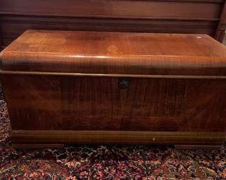 ANTIQUE ART DECO WATERFALL CEDAR BLANKET CHEST