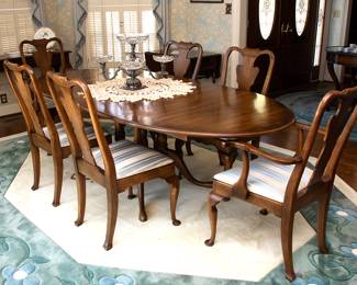 1264 Statton Table with 6 Chairs 250.00