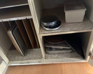 Baking pans
