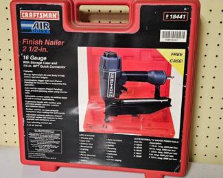 Craftsman 16 Gauge 2-1/2" Air Finish Nailer w/ Case 1/4" NPT Quick Connector Model 18441