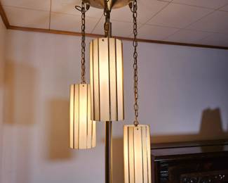 Vintage Mid-Century Modern Brass Pole Light Fixture w/ 3 Hanging Plastic Shades – Retro Atomic Style