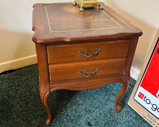 Vintage French Provincial End Table
Overall good condition with some minor imperfections
20” x 2’ x 23” tall
Must be able to move and load yourself.
