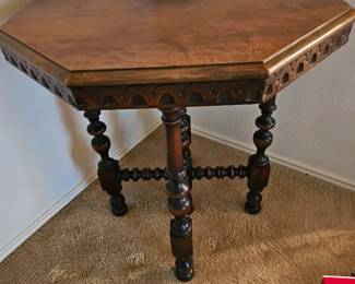 Octagon spool large side table