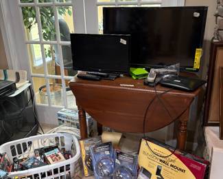 Drop leaf table, electronics