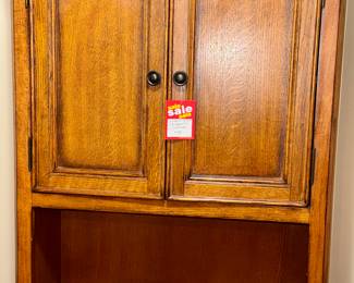 Office Suite 5 Drawer Cabinet and Hutch