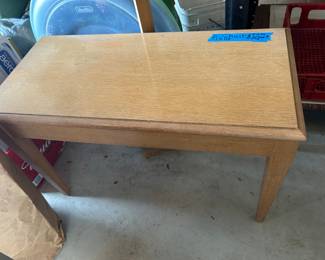 Piano bench